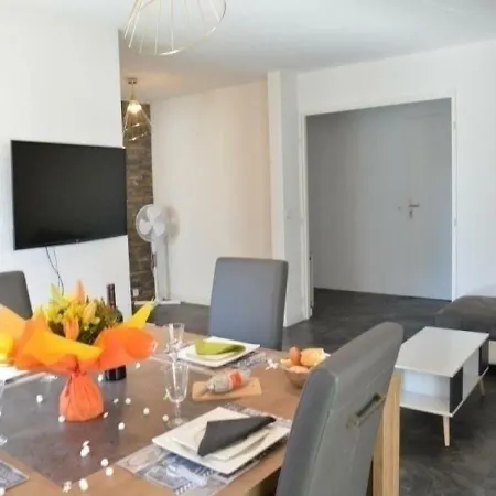 Aiguieres Appartement *