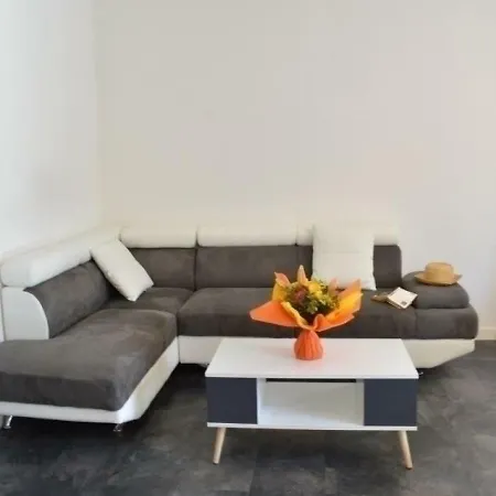 Appartement Aiguieres *